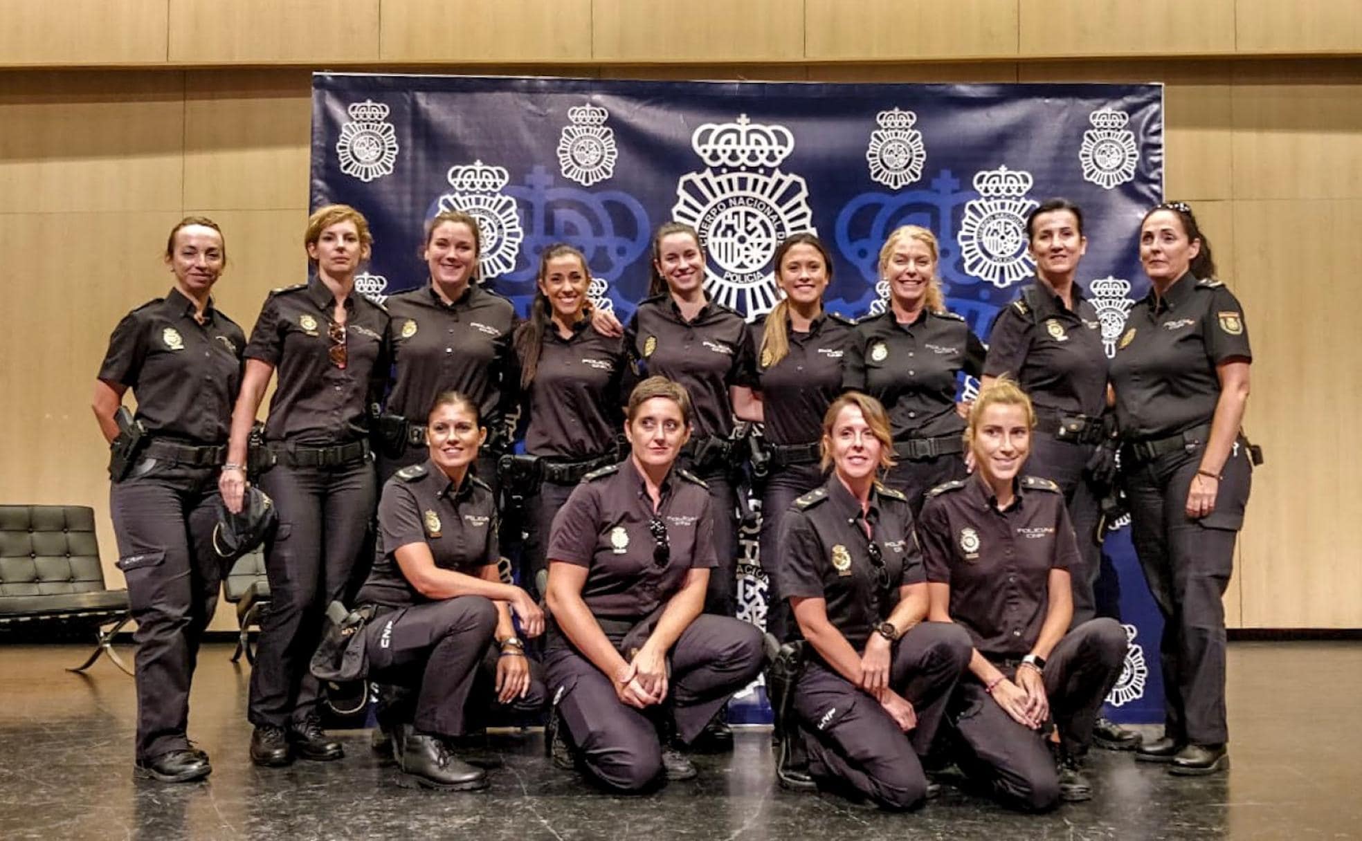 La Policía Nacional celebra en Málaga el aniversario de la entrada de la mujer en el cuerpo